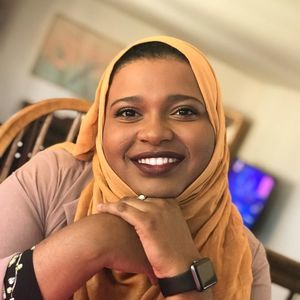 Meet your Posher, Farhia